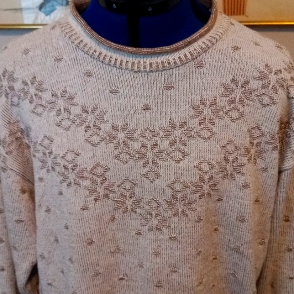 *GRAMMA SHEEK*!!Cream SNOWFLAKE WINTER HOLIDAY Knit Sweatereater!! - Picture 2 of 3
